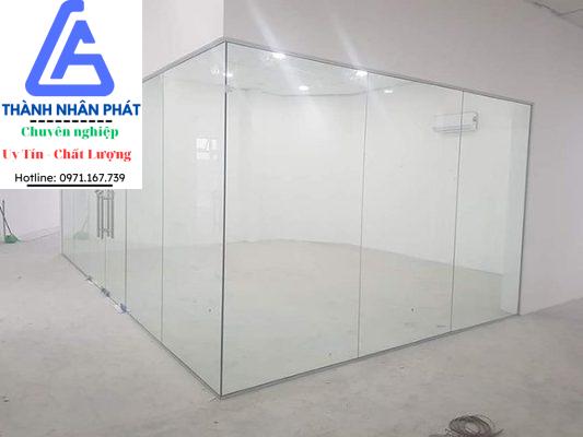 Mẫu vách kính cường lực đẹp