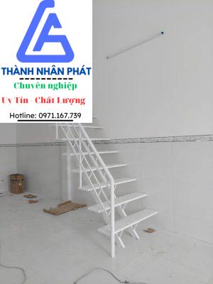 Làm cầu thang sắt tại quận Tân Bình