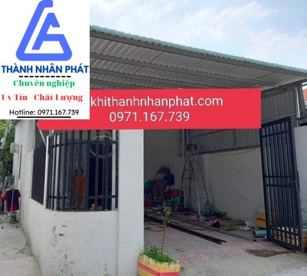 Báo giá làm mái tôn trọn gói tại Hóc Môn