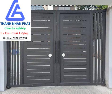 Làm cửa sắt giá rẻ tại quận 4