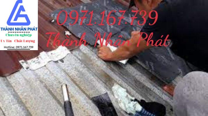 Xửa lí và chống dột mái tôn hiệu quả tại Dĩ An