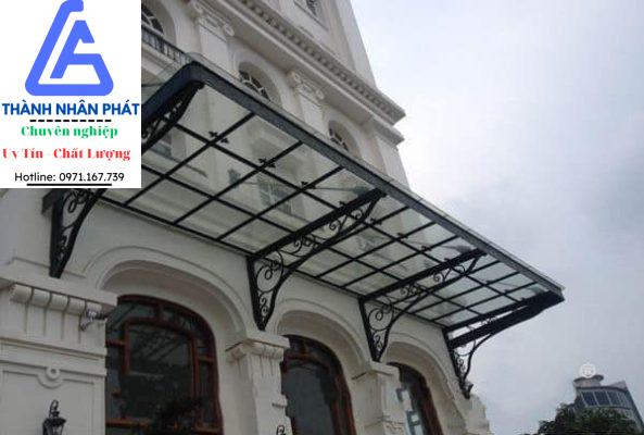 Dịch vụ lắp đặt mái kính cường lực tại quận 10 Dịch vụ lắp đặt mái kính cường lực tại quận 10