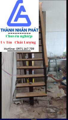Thi công cầu thang sắt tại quận 1