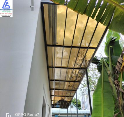 Thợ làm mái nhựa poly tại Thủ Dầu Một