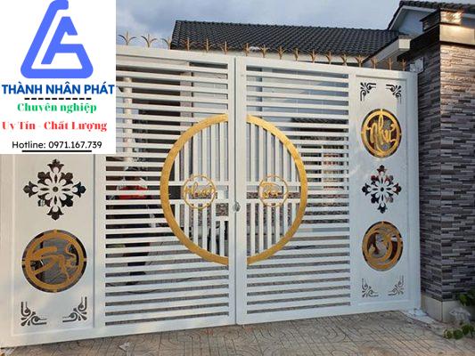 Làm cửa sắt giá rẻ tại Hóc Môn